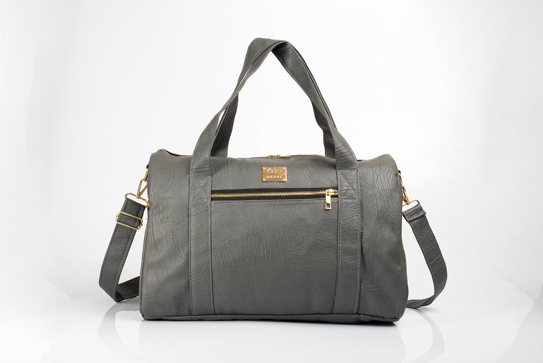 Denri Fabela | Leather Travel Bag | Weekend & Short Trips | Grab Handles + Adjustable Strap & Multiple Pockets | Sleek Minimalist Design