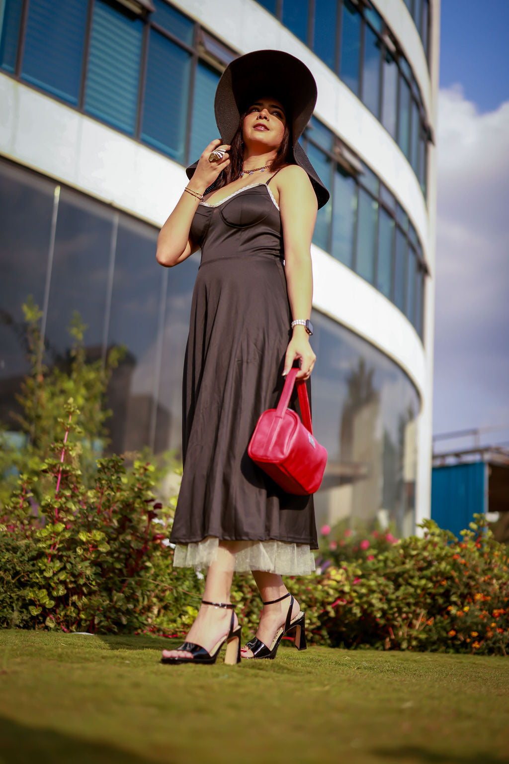 Denri Mandy | Compact Everyday Handbag | Daily Commute & Casual | Vegan Leather, 4 Interior Compartments, Adjustable Handle | Organized, Lightweight Chic