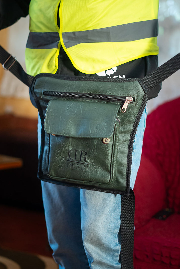 Denri Chase Thigh Bag | Thigh / Leg Bag | Hands-Free & Active Use | Durable Material, Adjustable Strap & Secure Pockets | Sporty, Urban Utility
