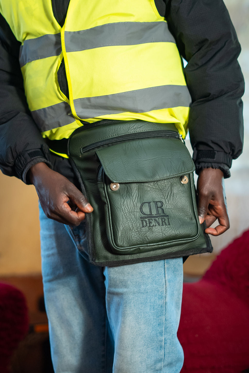 Denri Chase Thigh Bag | Thigh / Leg Bag | Hands-Free & Active Use | Durable Material, Adjustable Strap & Secure Pockets | Sporty, Urban Utility