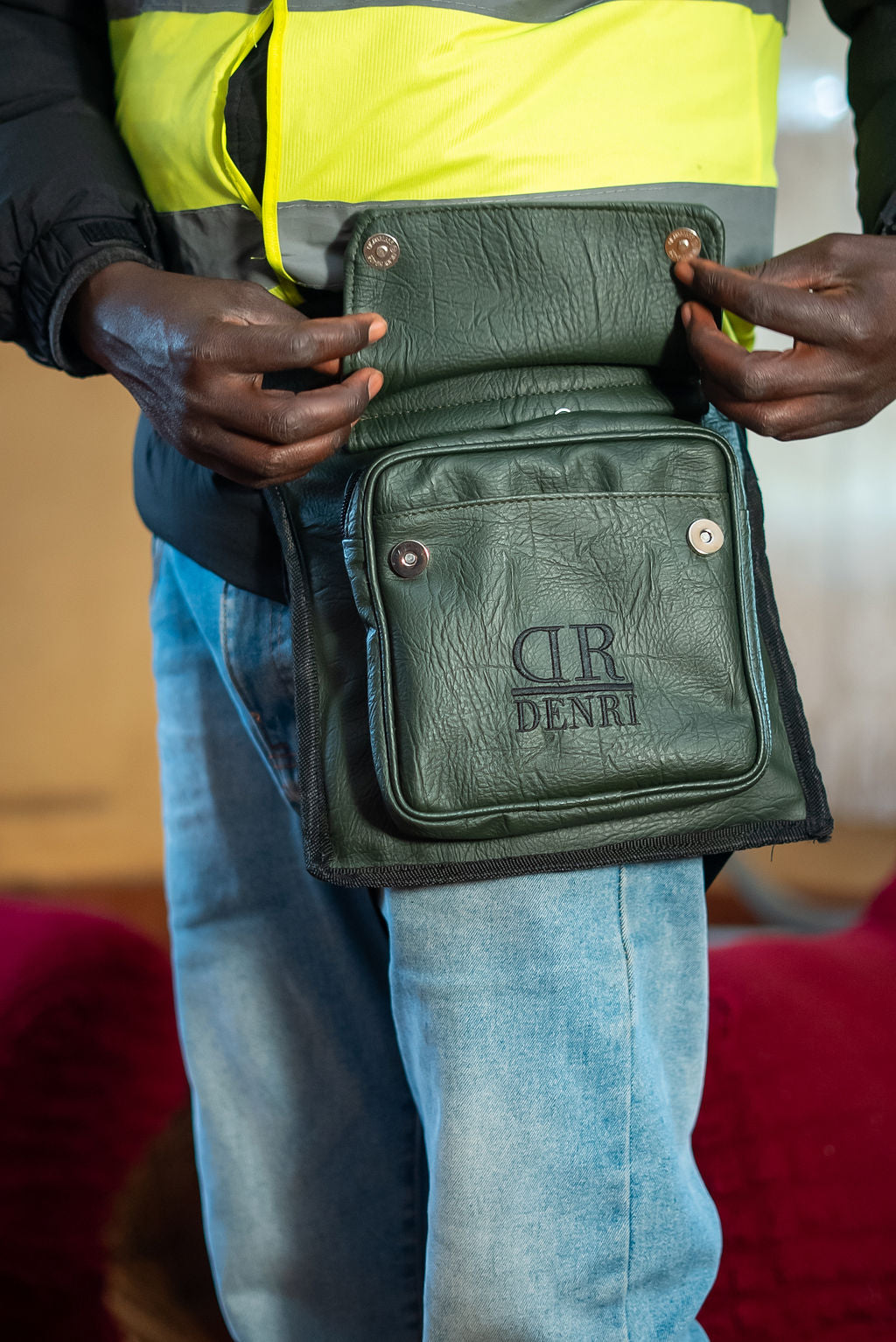 Denri Chase Thigh Bag | Thigh / Leg Bag | Hands-Free & Active Use | Durable Material, Adjustable Strap & Secure Pockets | Sporty, Urban Utility