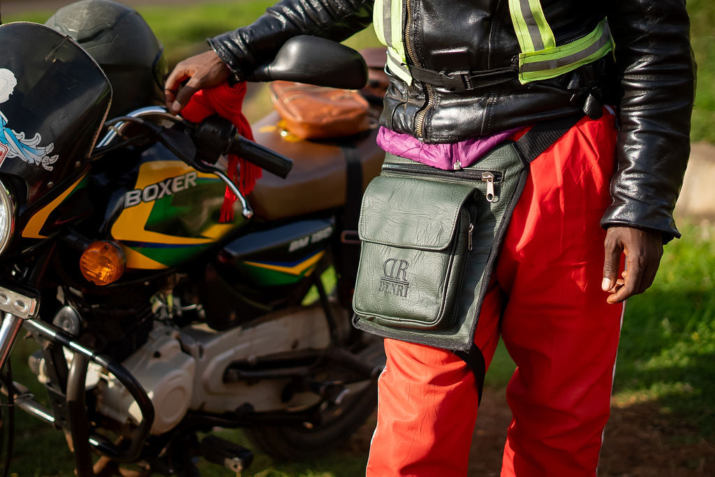 Denri Chase Thigh Bag | Thigh / Leg Bag | Hands-Free & Active Use | Durable Material, Adjustable Strap & Secure Pockets | Sporty, Urban Utility
