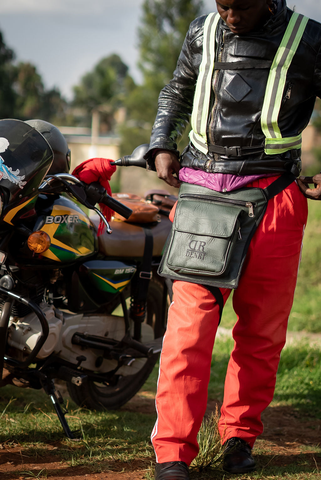 Denri Chase Thigh Bag | Thigh / Leg Bag | Hands-Free & Active Use | Durable Material, Adjustable Strap & Secure Pockets | Sporty, Urban Utility