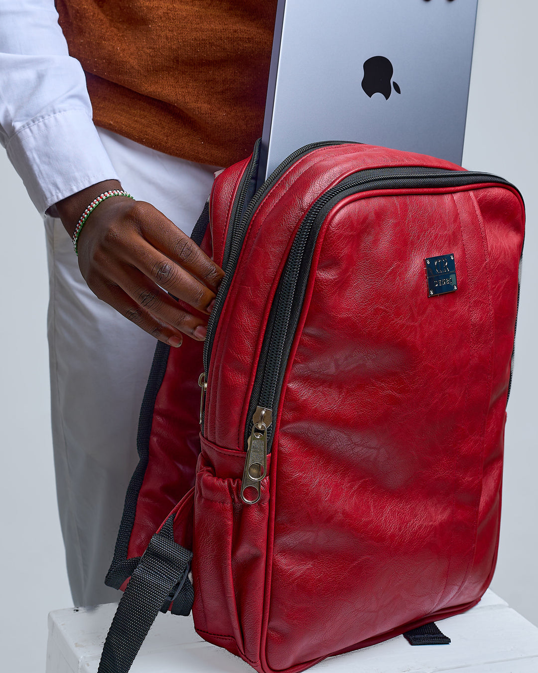 Denri Imara Backpack | fits 15.5" laptop, document sleeve, compact, Integrated Hidden Pocket