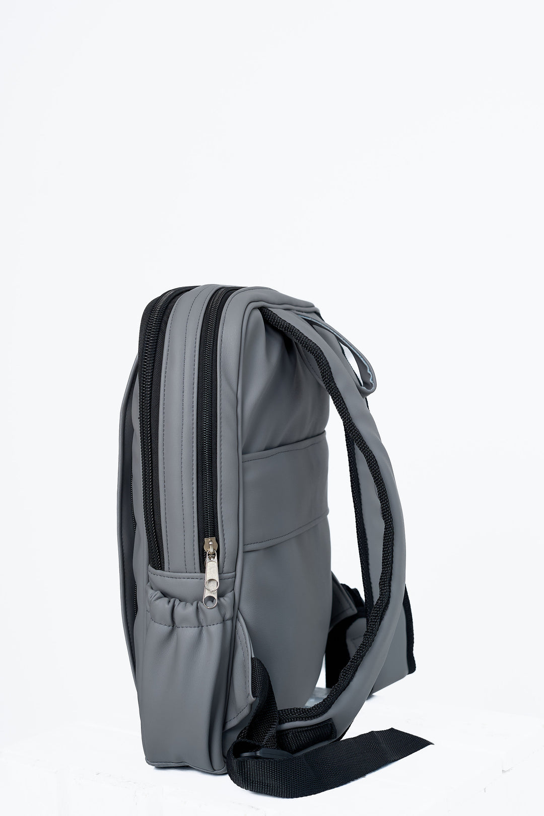Denri Imara Backpack | fits 15.5" laptop, document sleeve, compact, Integrated Hidden Pocket