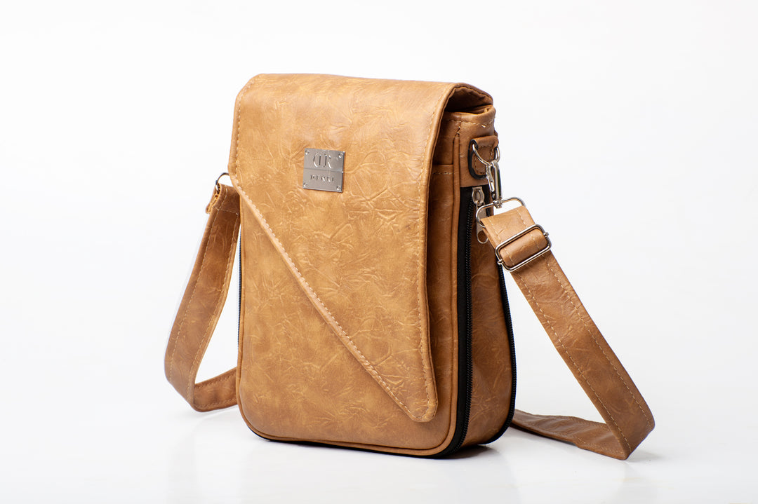 Arlo Man Bag