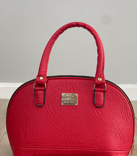 Denri Oval Handbag | Lightweight, Firm Handle, 2 Internal Pockets, Quality Leather